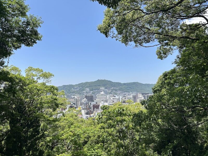 長崎市指定史跡「後藤家墓地」近くからの５月の眺望