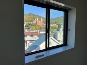 事務所から浦上天主堂を望む